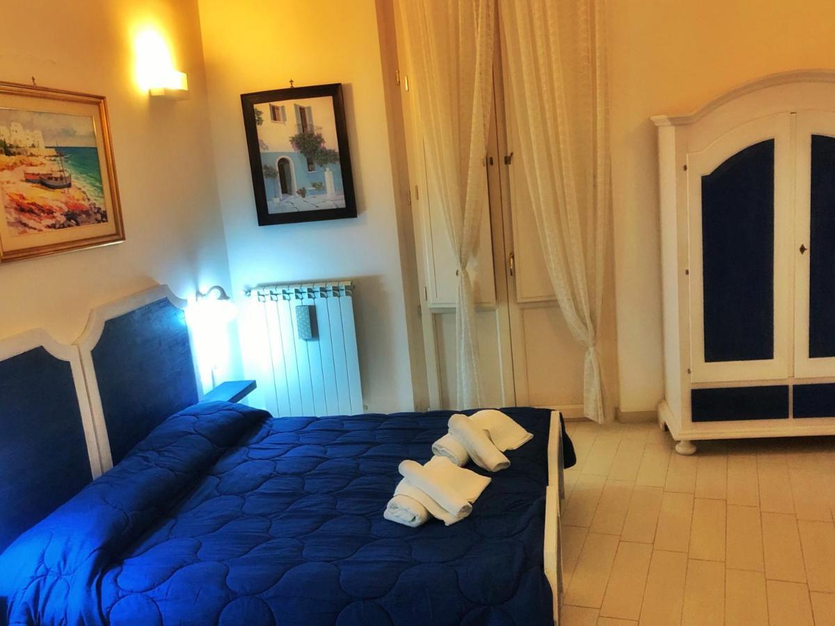 Bed and Breakfast Palazzo Salìa Lecce Esterno foto