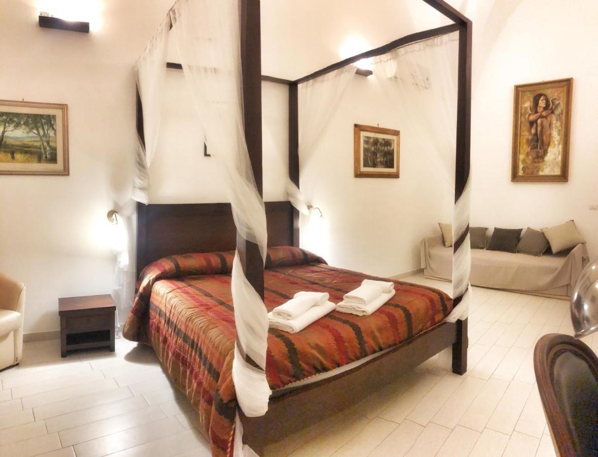 Bed and Breakfast Palazzo Salìa Lecce Esterno foto