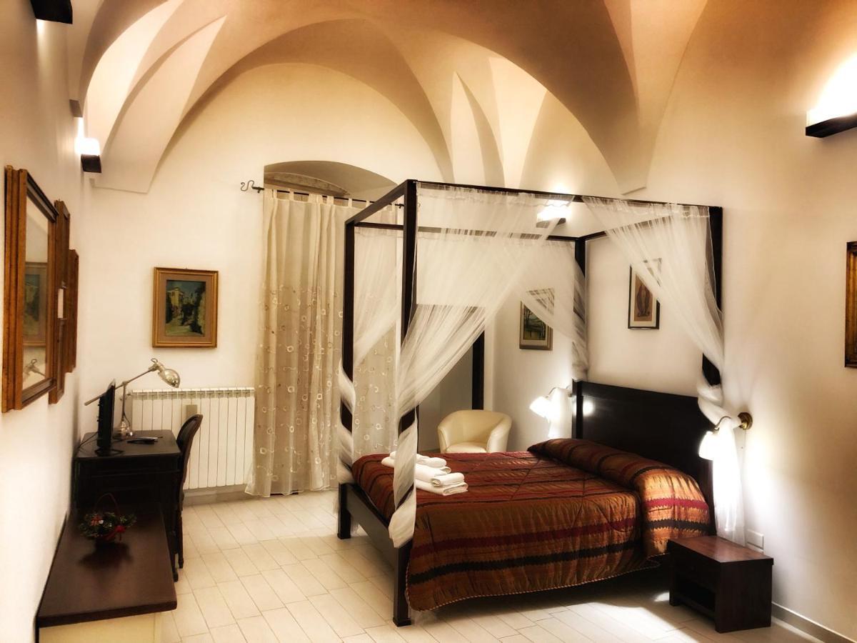 Bed and Breakfast Palazzo Salìa Lecce Esterno foto