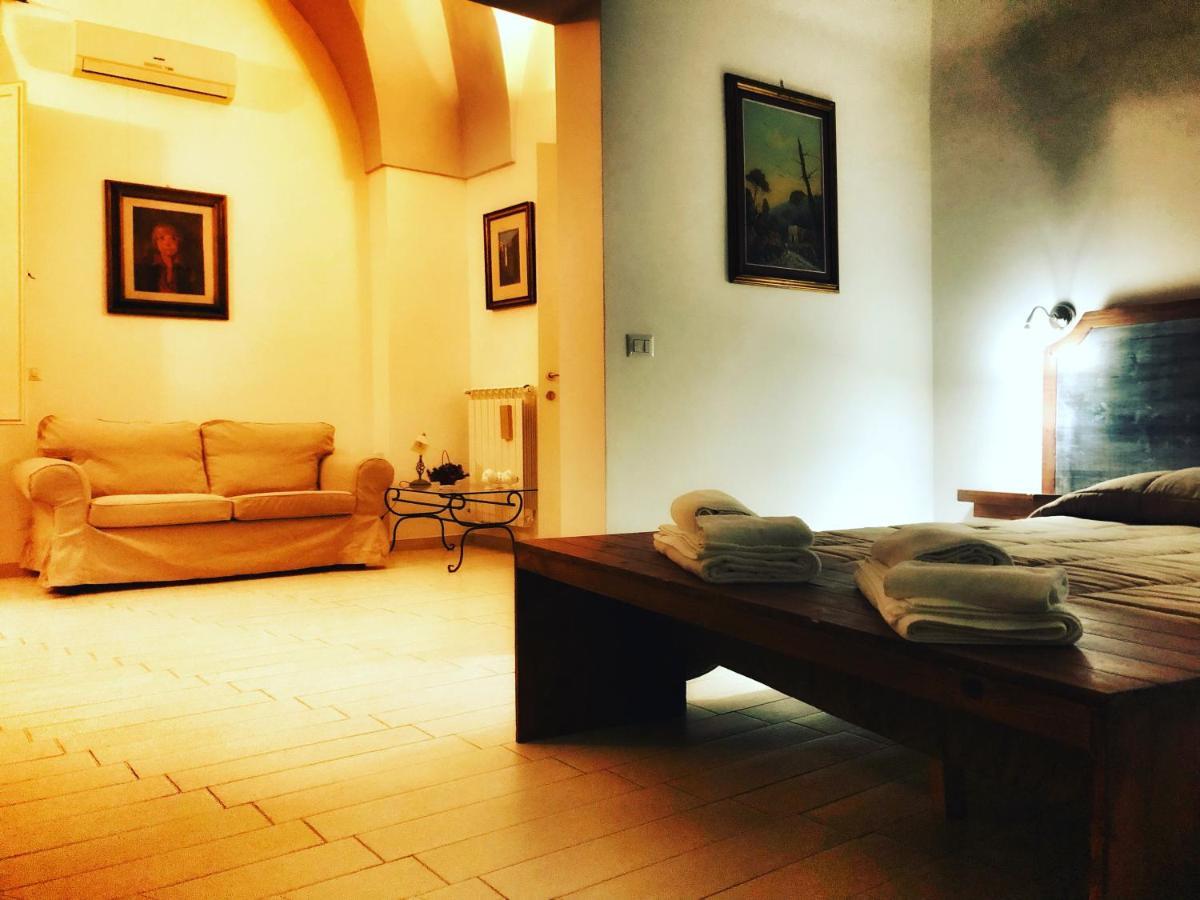 Bed and Breakfast Palazzo Salìa Lecce Esterno foto